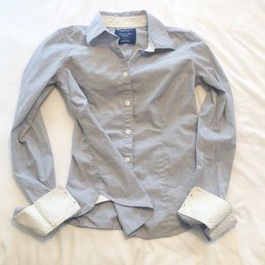 Gray American Eagle stretch tailored shirt